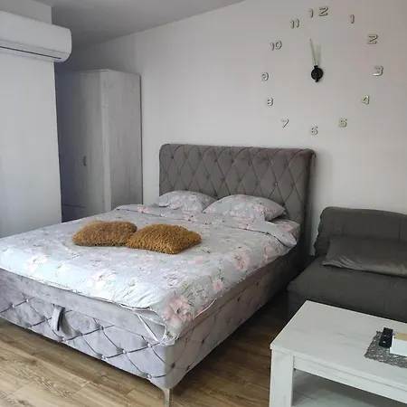 Stan Na Dan Apartment